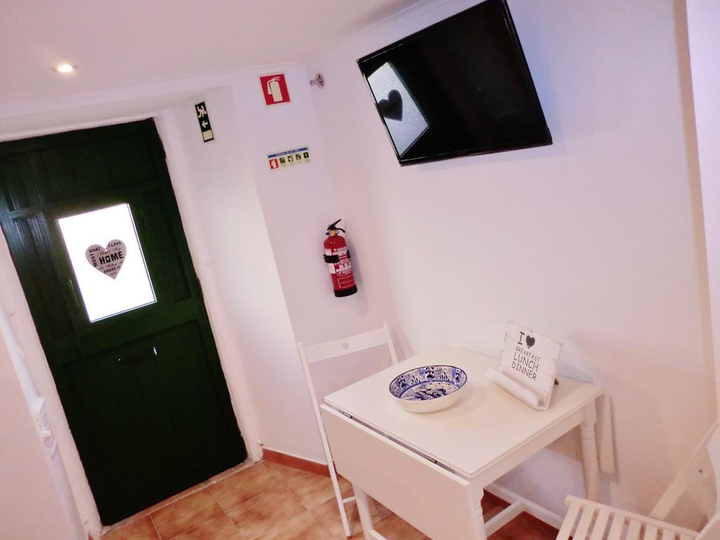 Apartamento Embaixador Mateus Lisbon Bilik gambar